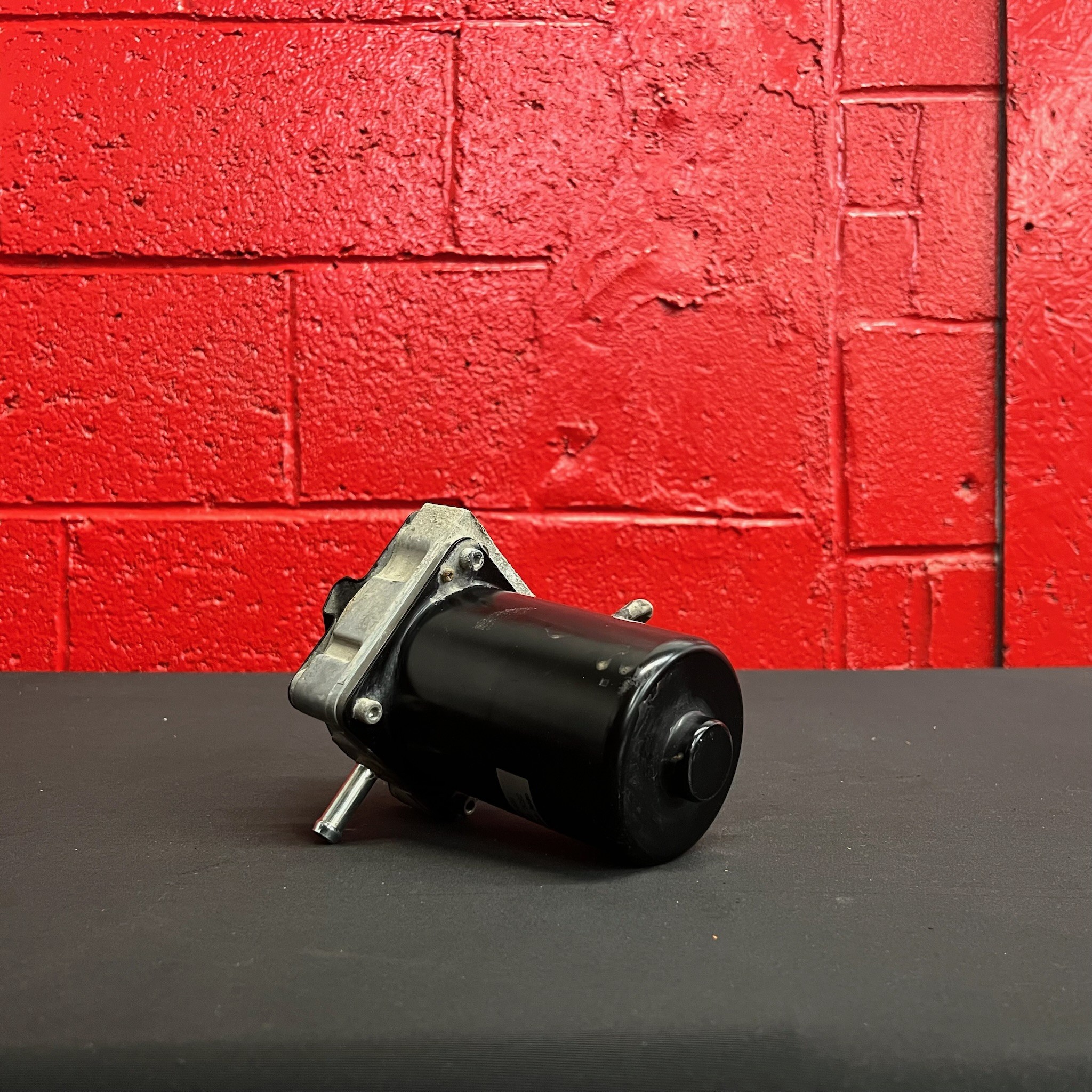 PUMP:VACUUM W/MOTOR